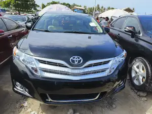 Toyota Venza AWD 2010 Black