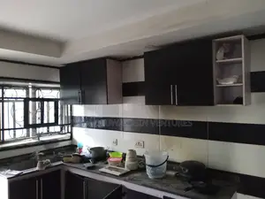 3bdrm Block of Flats in Obiwale, Ologuneru for rent
