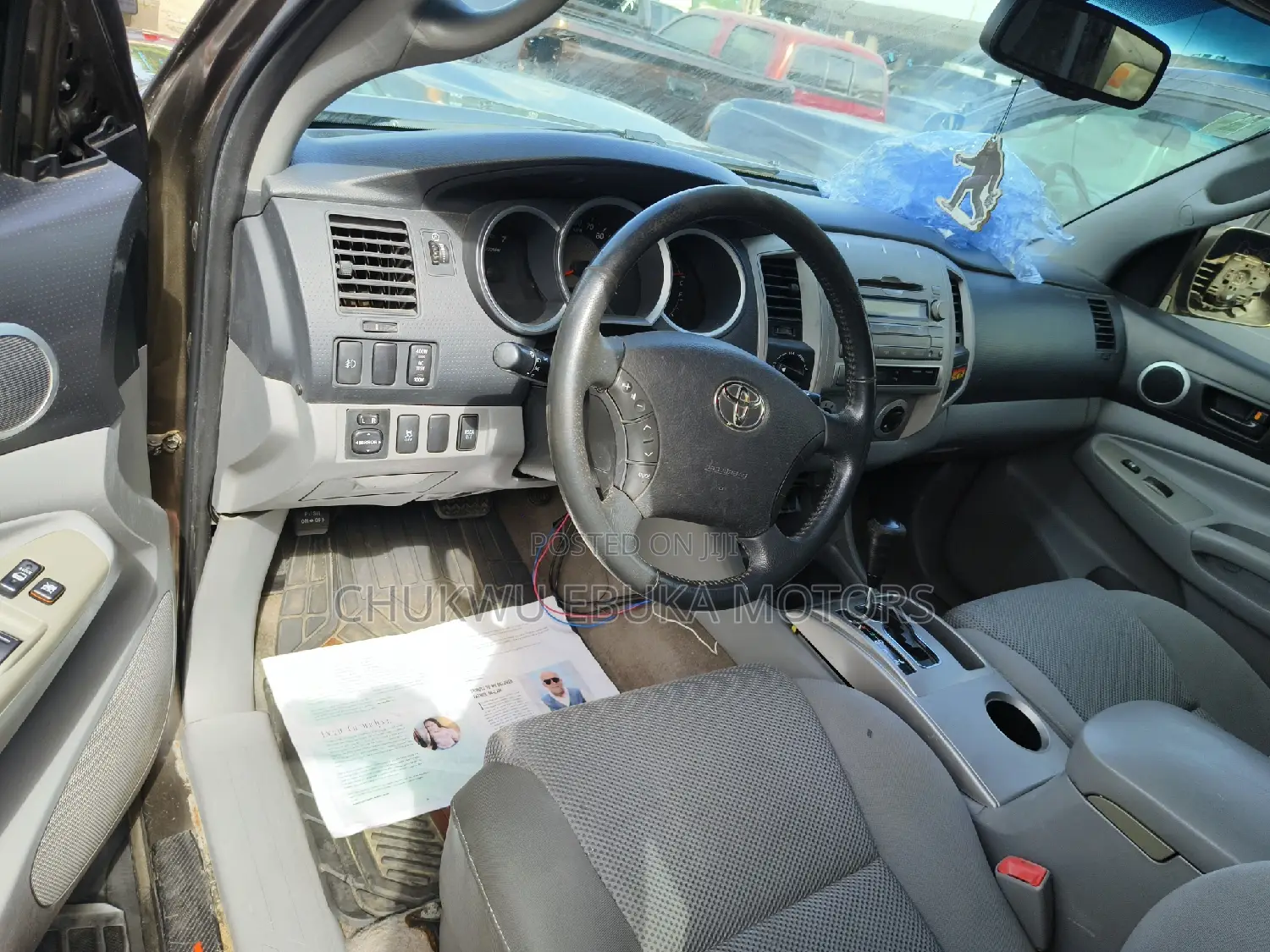 Toyota Tacoma Double Cab V6 Automatic 2011 Gold