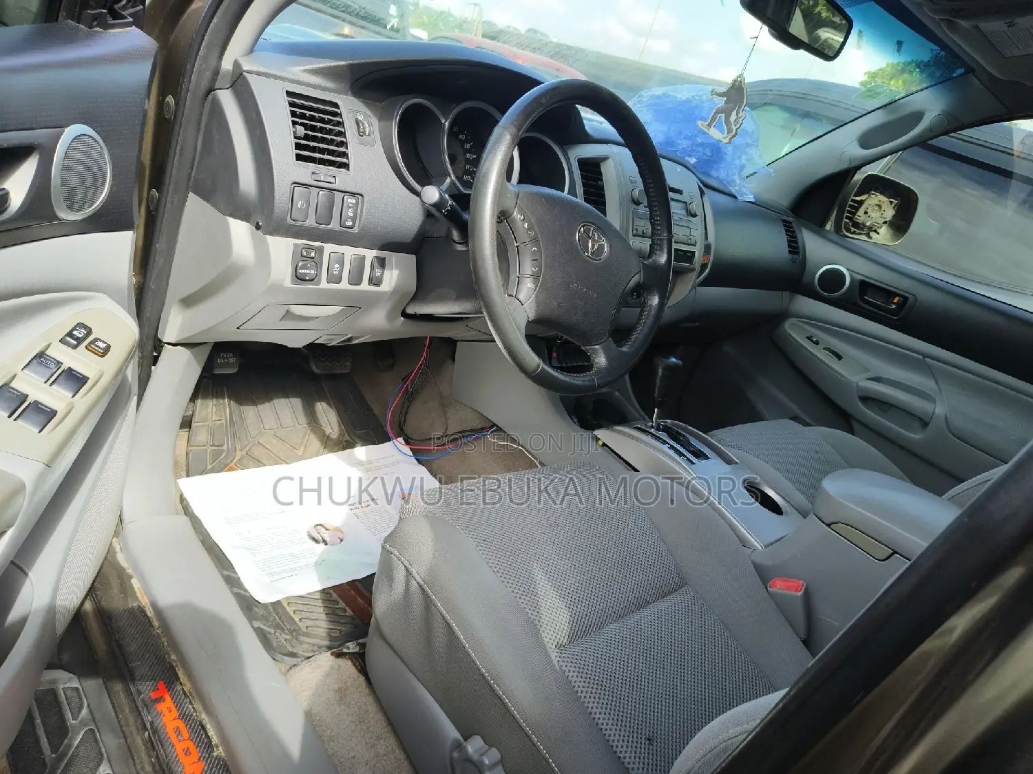 Toyota Tacoma Double Cab V6 Automatic 2011 Gold