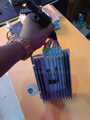 Bentley GT 2012/2019 Amplifier