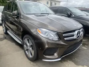 Mercedes-Benz GLE-Class GLE 350d 4MATIC 2016 Brown