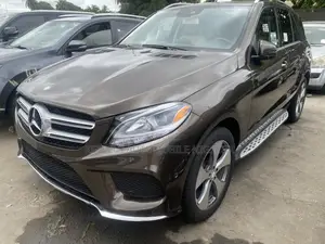 Mercedes-Benz GLE-Class GLE 350d 4MATIC 2016 Brown