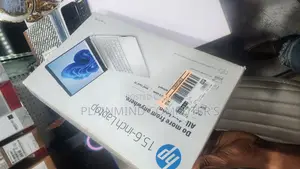 New Laptop HP 15 8GB Intel Core I5 SSD 256GB