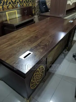 Super Design Office Table With Extension