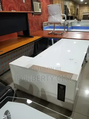 New Design Office Table With Extension