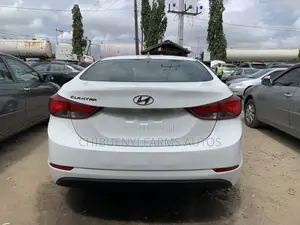 Hyundai Elantra 2014 White