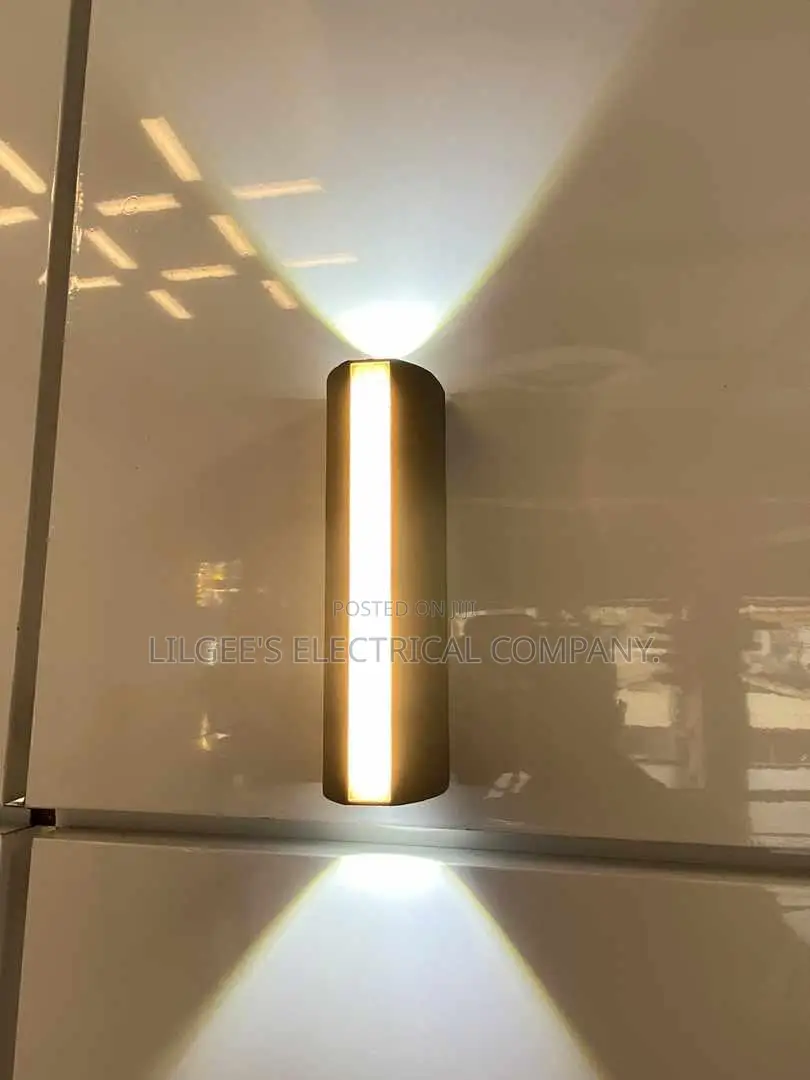 Avc Led Wall Light