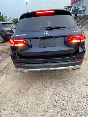 Back Glass GLC 2016 Coupled Back to Life