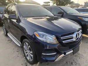 Mercedes-Benz GLE-Class GLE 350d 4MATIC 2017 Blue