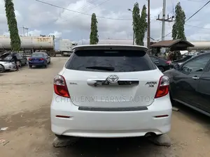 Toyota Matrix 2010 White