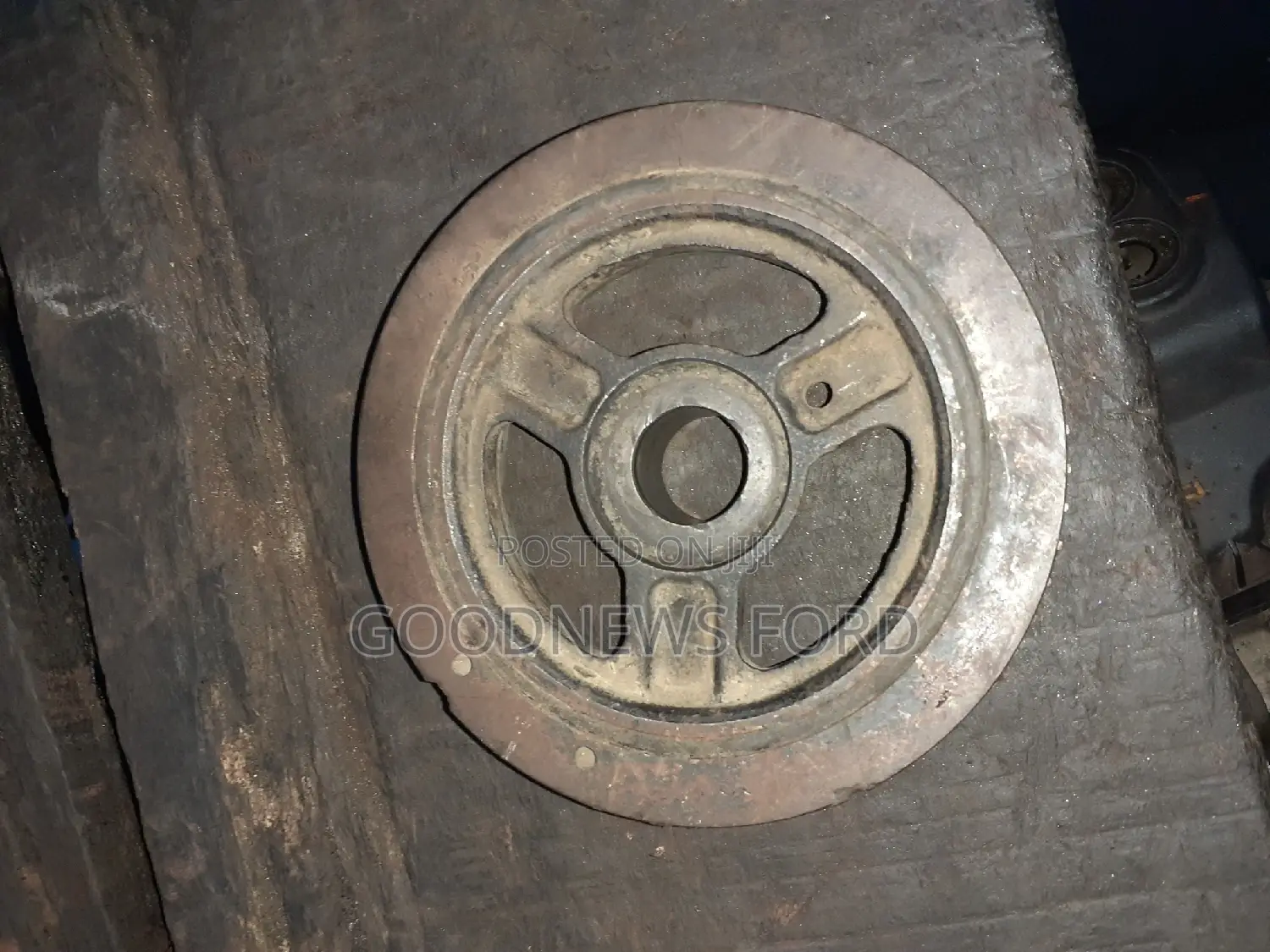 Engine Pulling Ford Edge 2013 4 Plug