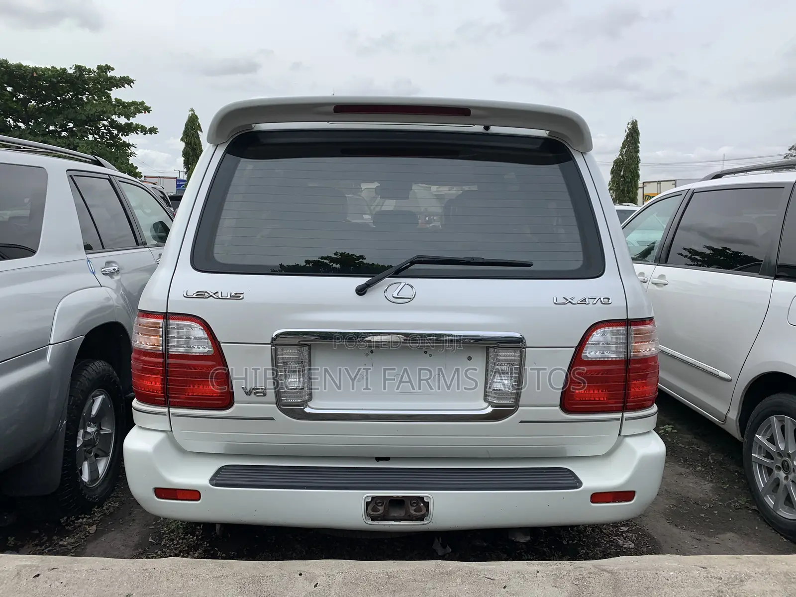 Lexus LX 470 Sport Utility 2006 White