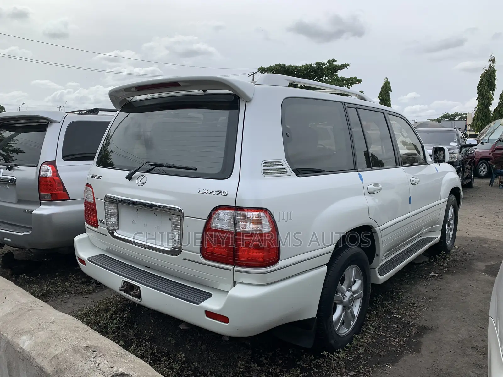 Lexus LX 470 Sport Utility 2006 White