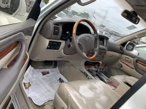 Lexus LX 470 Sport Utility 2006 White
