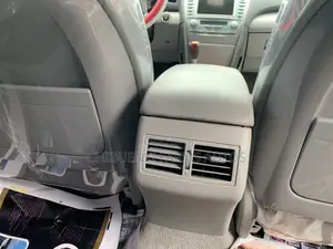 Toyota Camry 2010 Silver