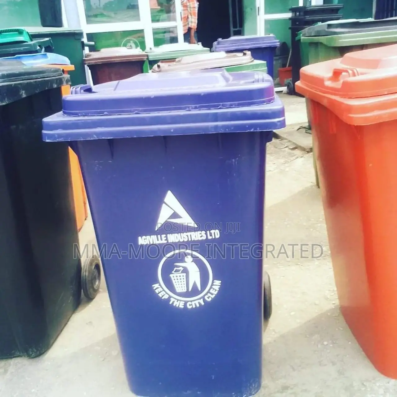 240liters Industrial Waste Bin With Wheels