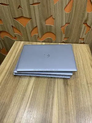 Laptop Dell Latitude 5320 8GB Intel Core I5 SSD 256GB