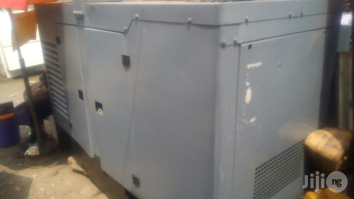 Perfect 60kva 1000 Seeies Perkins Generator