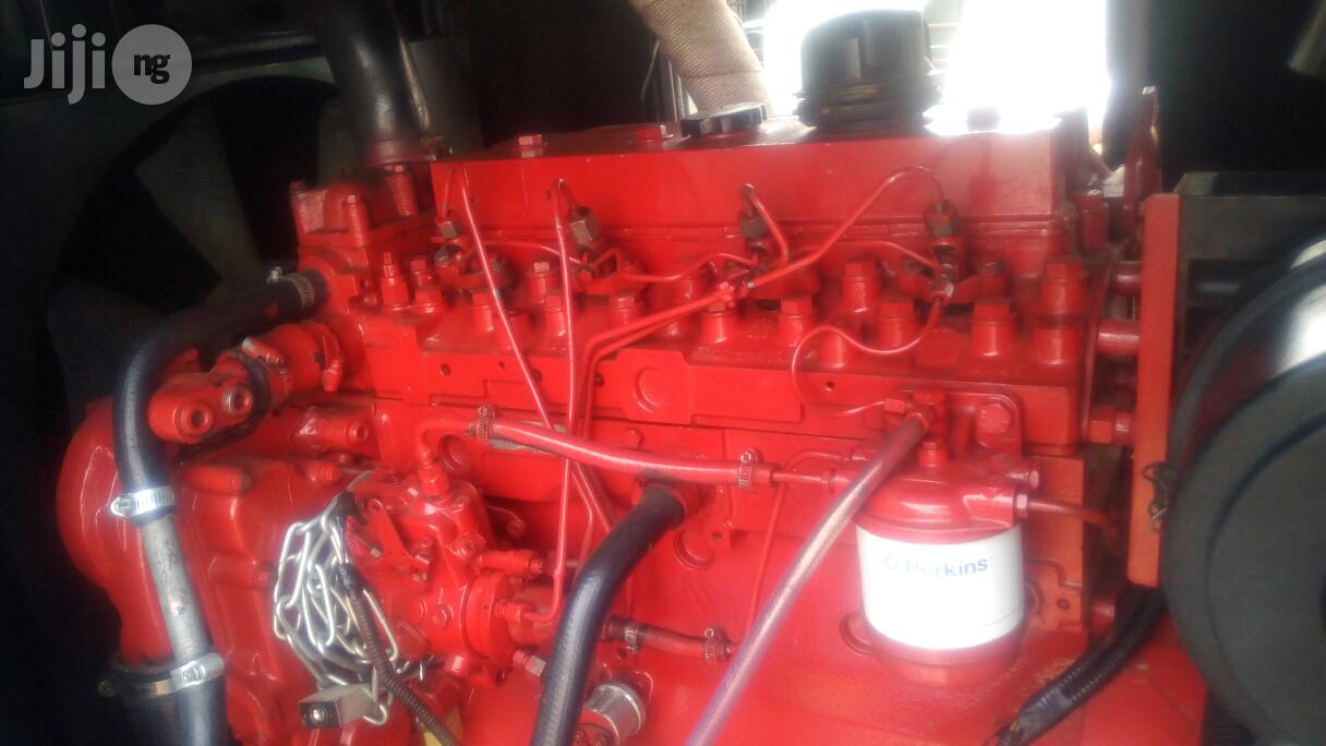 Perfect 60kva 1000 Seeies Perkins Generator