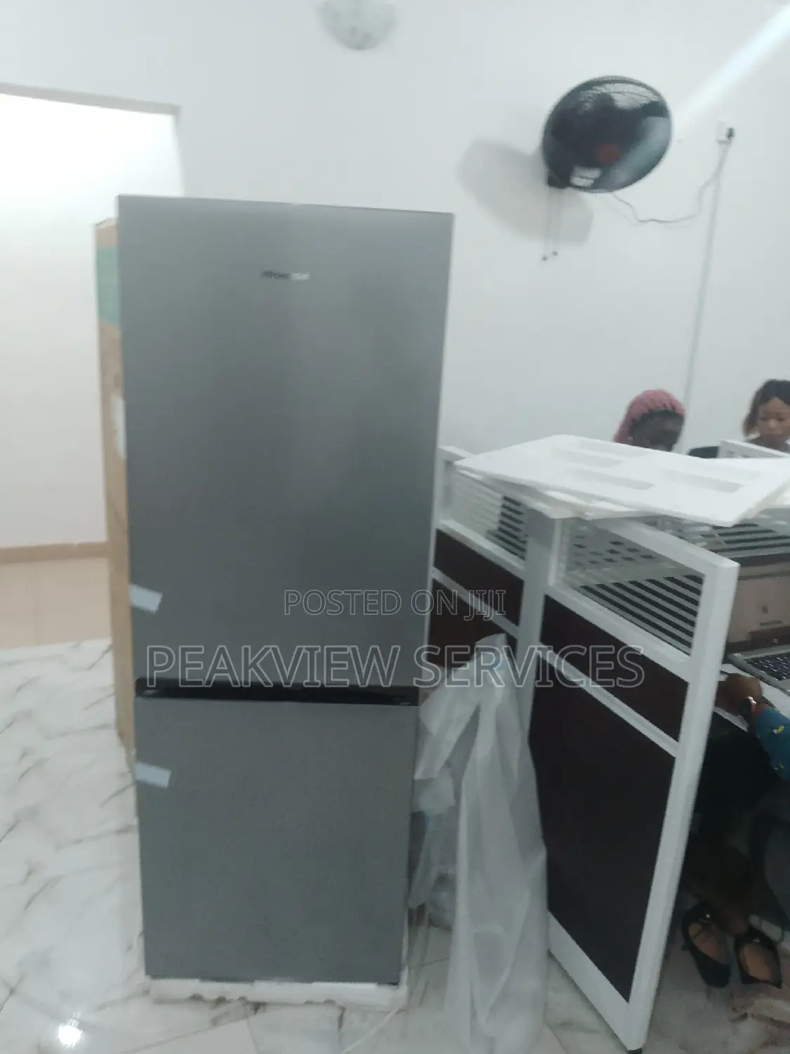 Low Noise (225L) Bottom Freezer Hisense Refrigerator