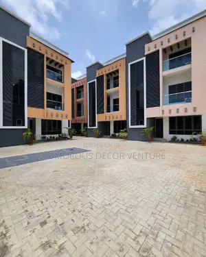 Proffesional House Paintings/Tyrolean/Wall Screeding
