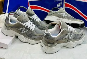 Unisex New Balance Sneakers