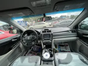 Toyota Camry LE 4dr Sedan (2.5L 4cyl 6A) 2013 Green