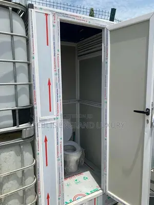 Mobile Toilet With Complete Components
