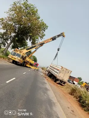 Cranes Available for Hiring
