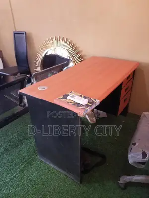 Office Table 4ft