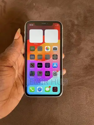 Apple iPhone 11 64 GB White