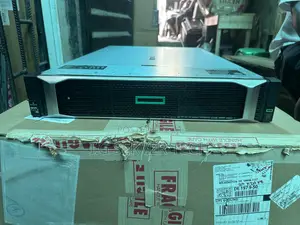 Server HP ProLiant DL380 Gen10 32GB Intel Xeon HDD 32GB