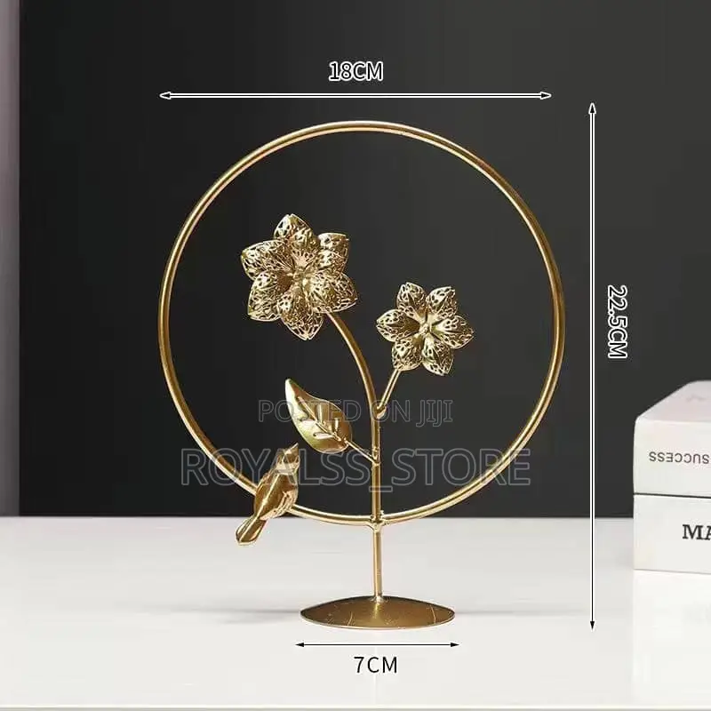 Nordic Light Luxury Sculpture Home Decor