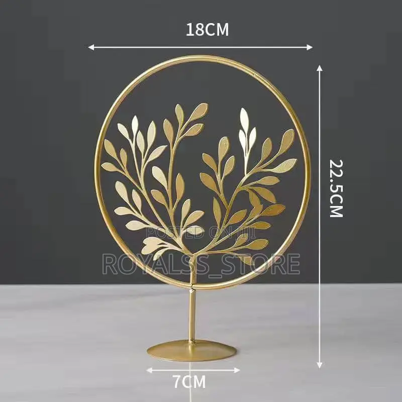 Nordic Light Luxury Sculpture Home Decor
