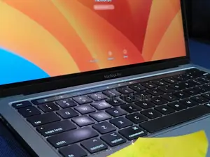 Laptop Apple MacBook Pro 2016 16GB Intel Core I7 SSD 512GB