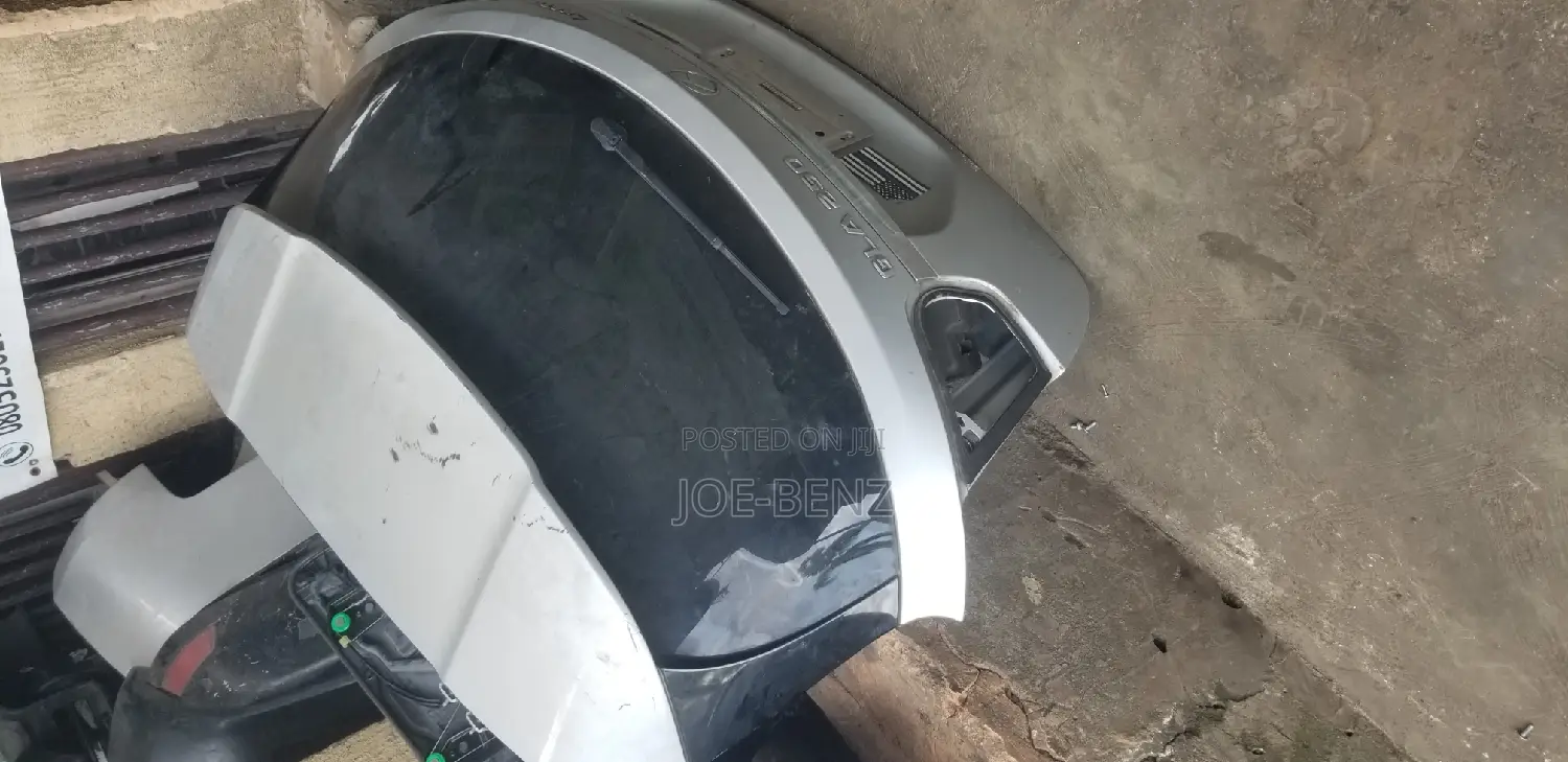 GLA250 2017 Back Boot