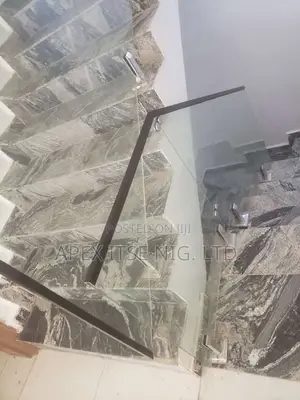Spigot Holder Staircase Glass