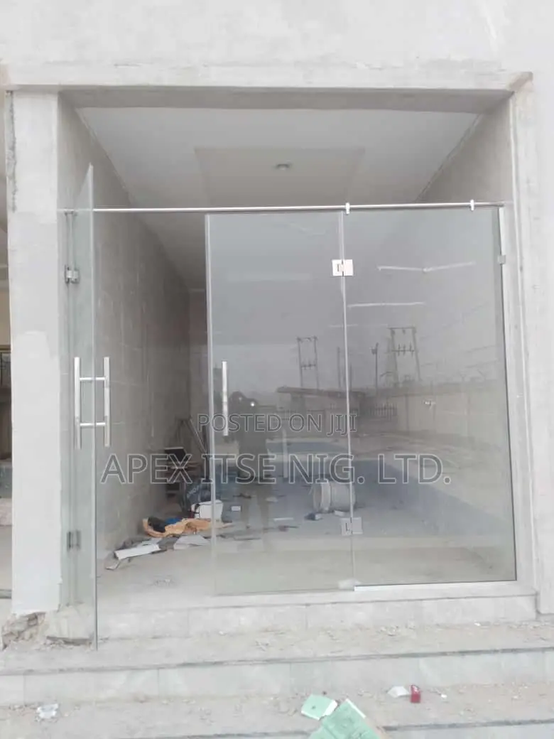 Double Swing Door -Mall-