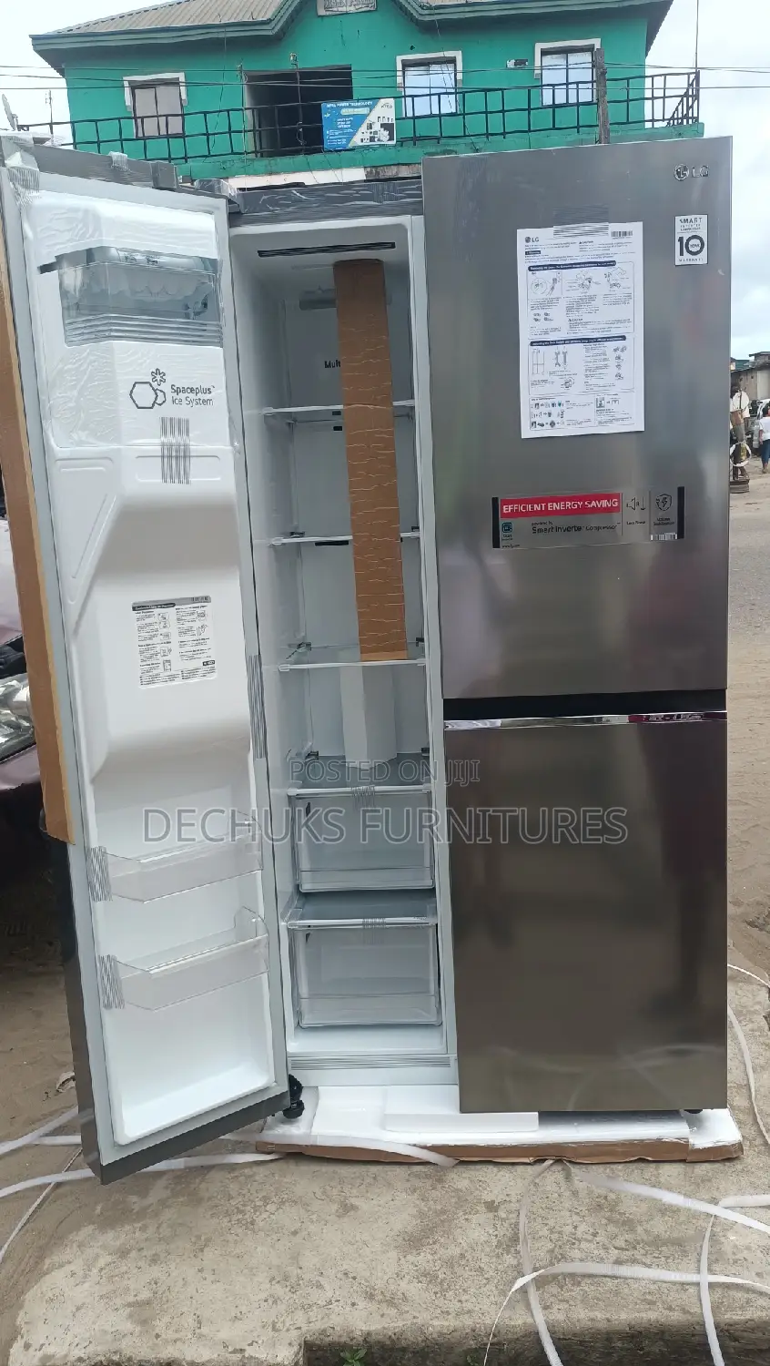 LG Inverter Side / Side Fridge With Automatic Ice Cube Maker