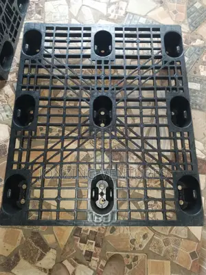 Plastic Pallets for Storage in Warehouses and Factories.