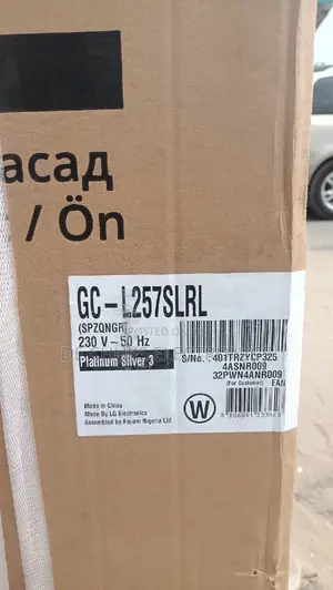 LG Inverter Side / Side Fridge With Automatic Ice Cube Maker