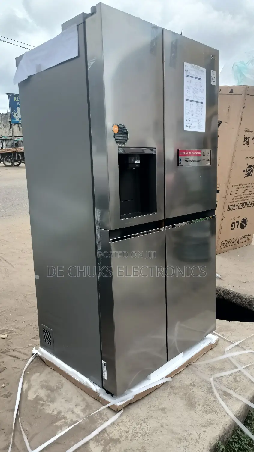 LG Inverter Side / Side Fridge With Automatic Ice Cube Maker