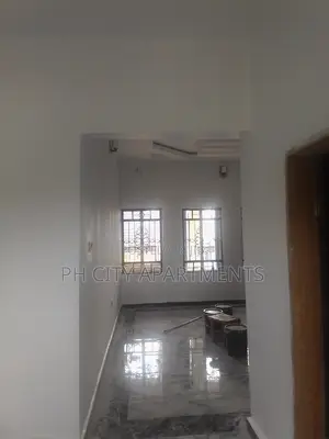 2bdrm Block of Flats in Radio Estate, Port-Harcourt for rent