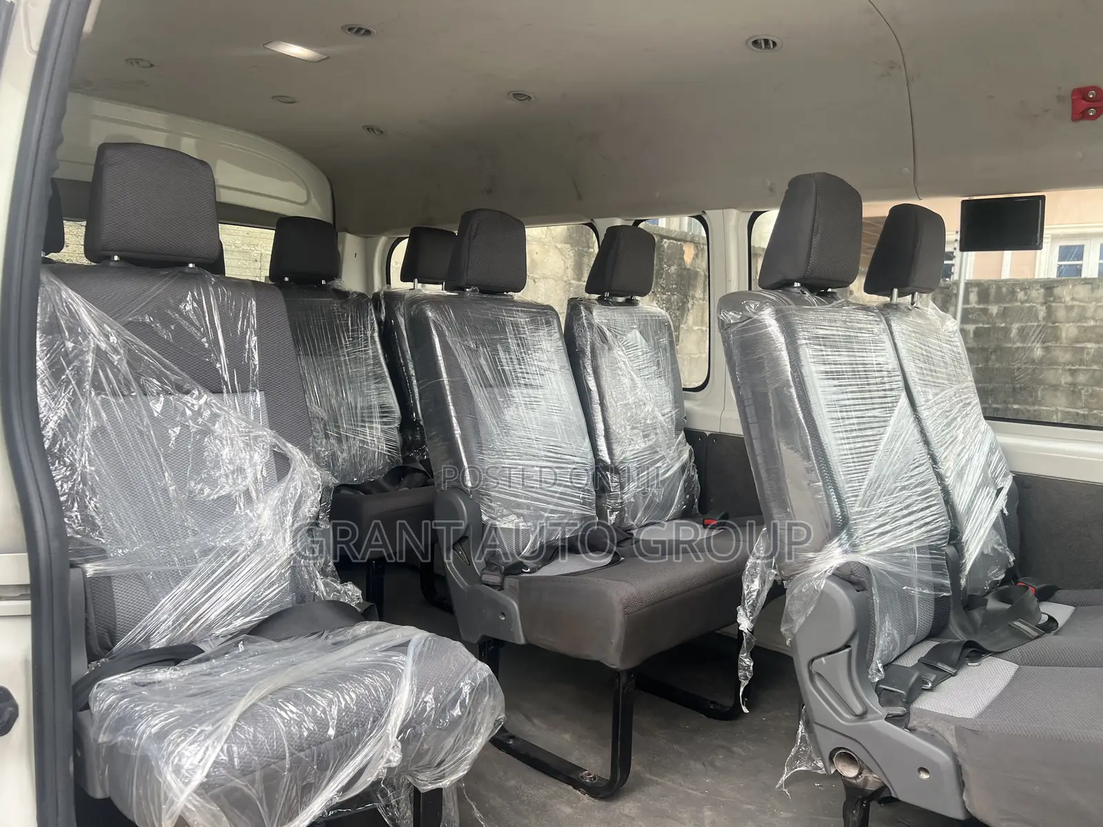 Toyota HiAce 2019 Silver