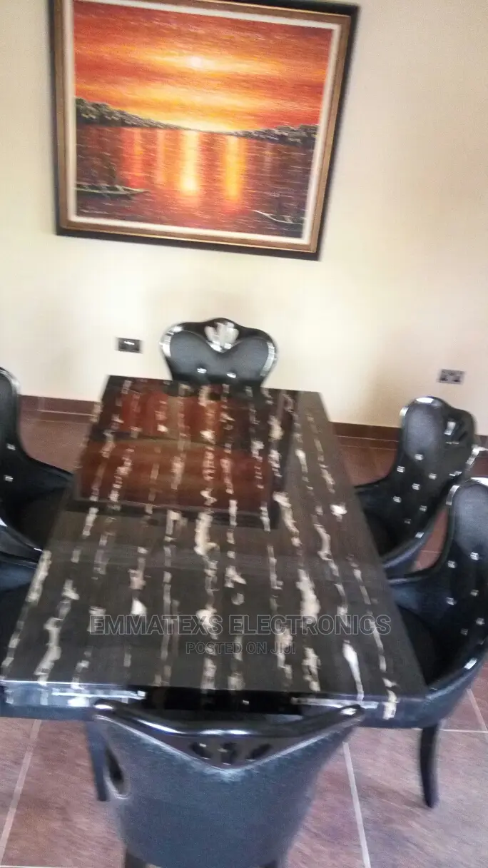 Marble Dinning Tables Sets