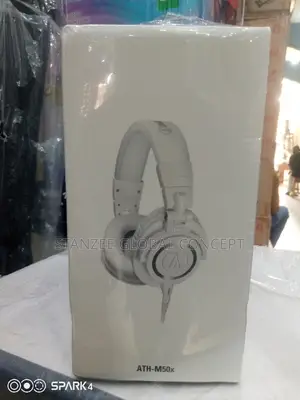 Audio-technicia Professional Monitor/ Studio Headphone