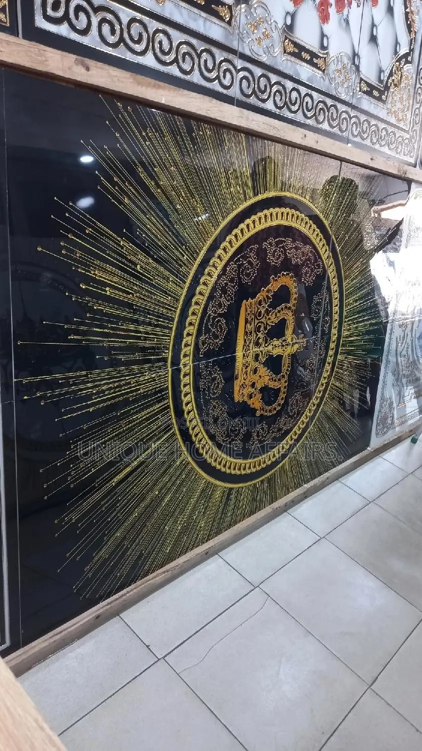 Crown Floor Decor