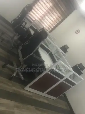 4 Seater Work Station