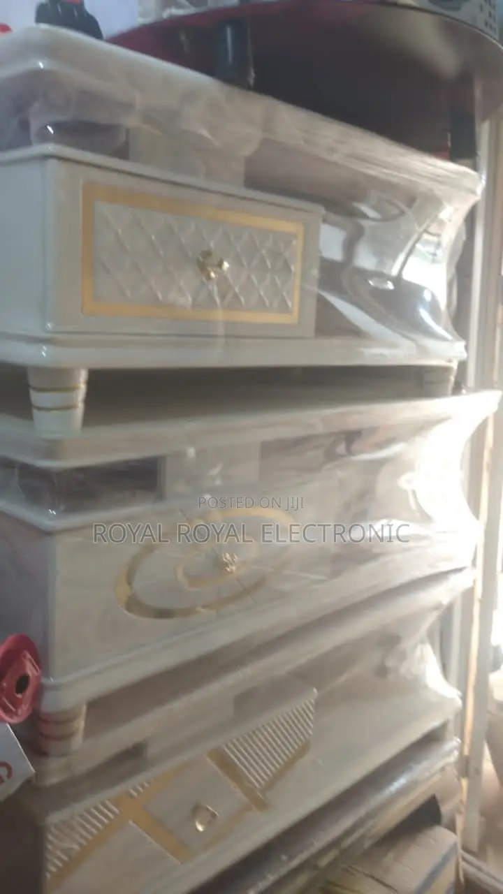 Very New Modern Living Room Center Table With Drawers
